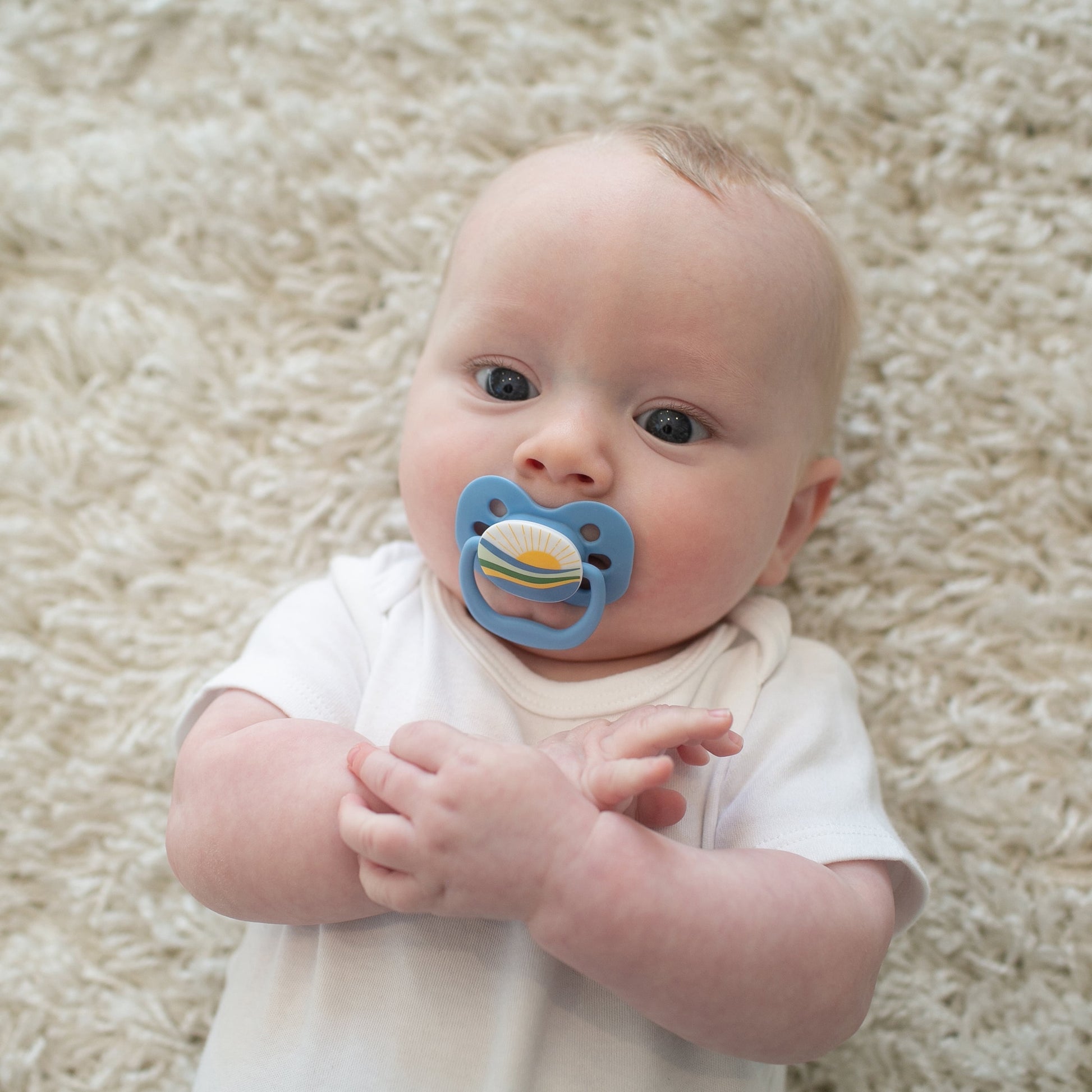 Advantage Baby Pacifier, Fully Symmetrical, Silicone Bulb, 0-6M, BPA Free, Sunrise/Glow, 4 Pack