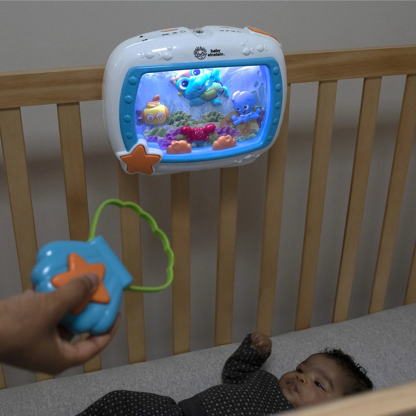 Sea Dreams Soother Sleep Sound Machine with White Noise and Remote, Multicolor, for Infants and Kids, 0 Months+
