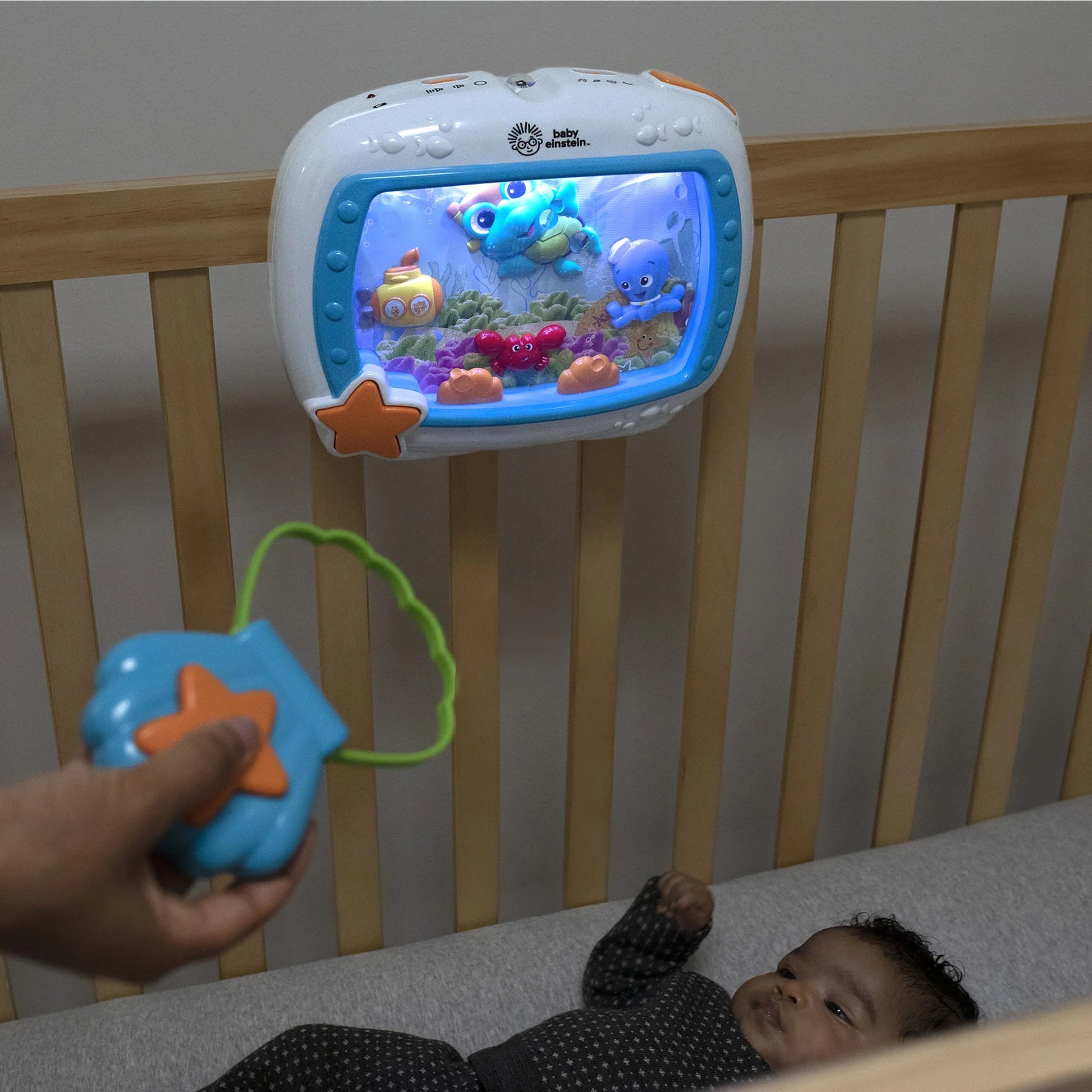 Sea Dreams Soother Sleep Sound Machine with White Noise and Remote, Multicolor, for Infants and Kids, 0 Months+