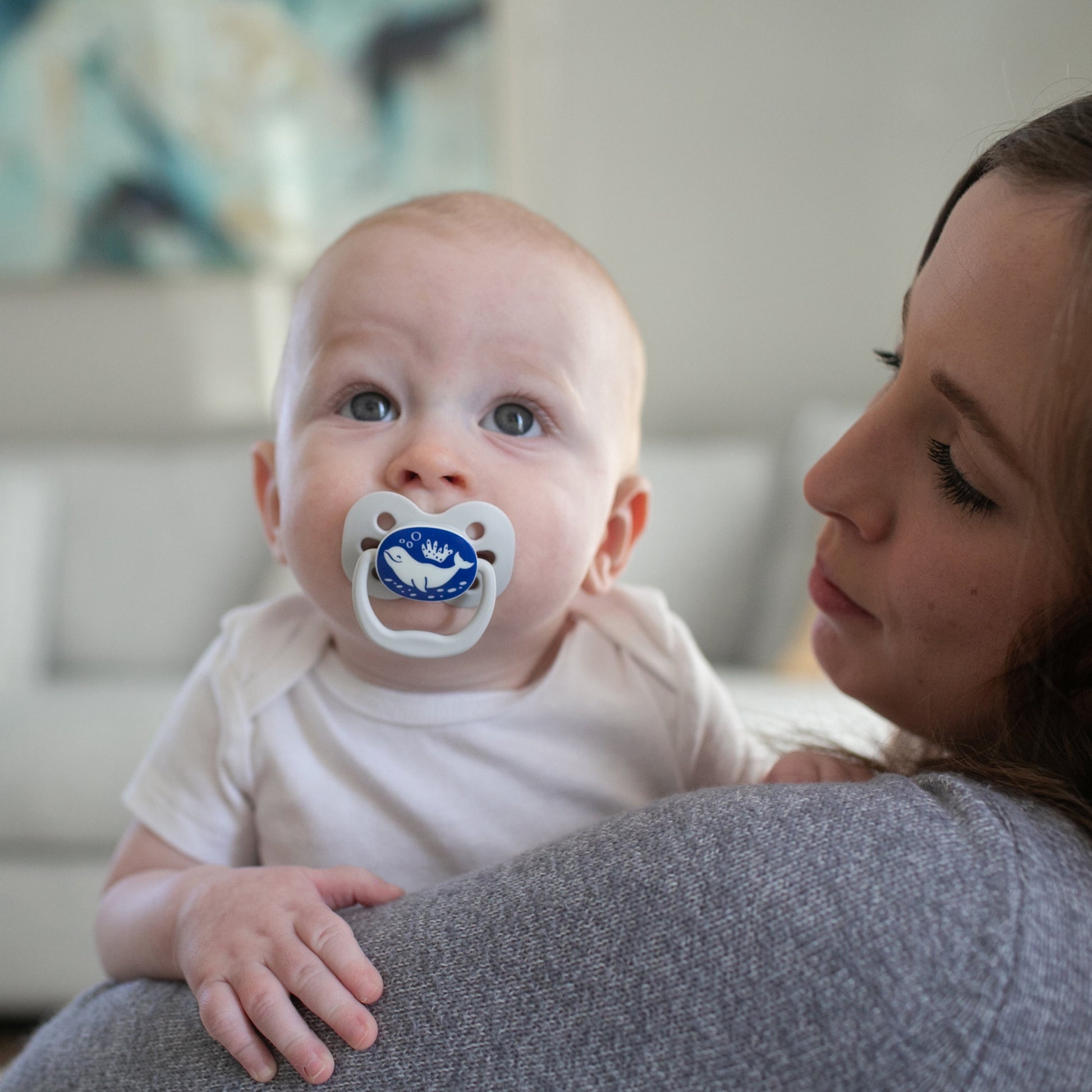 Advantage Baby Pacifier, Fully Symmetrical, Silicone Bulb, 0-6M, BPA Free, Sunrise/Glow, 4 Pack